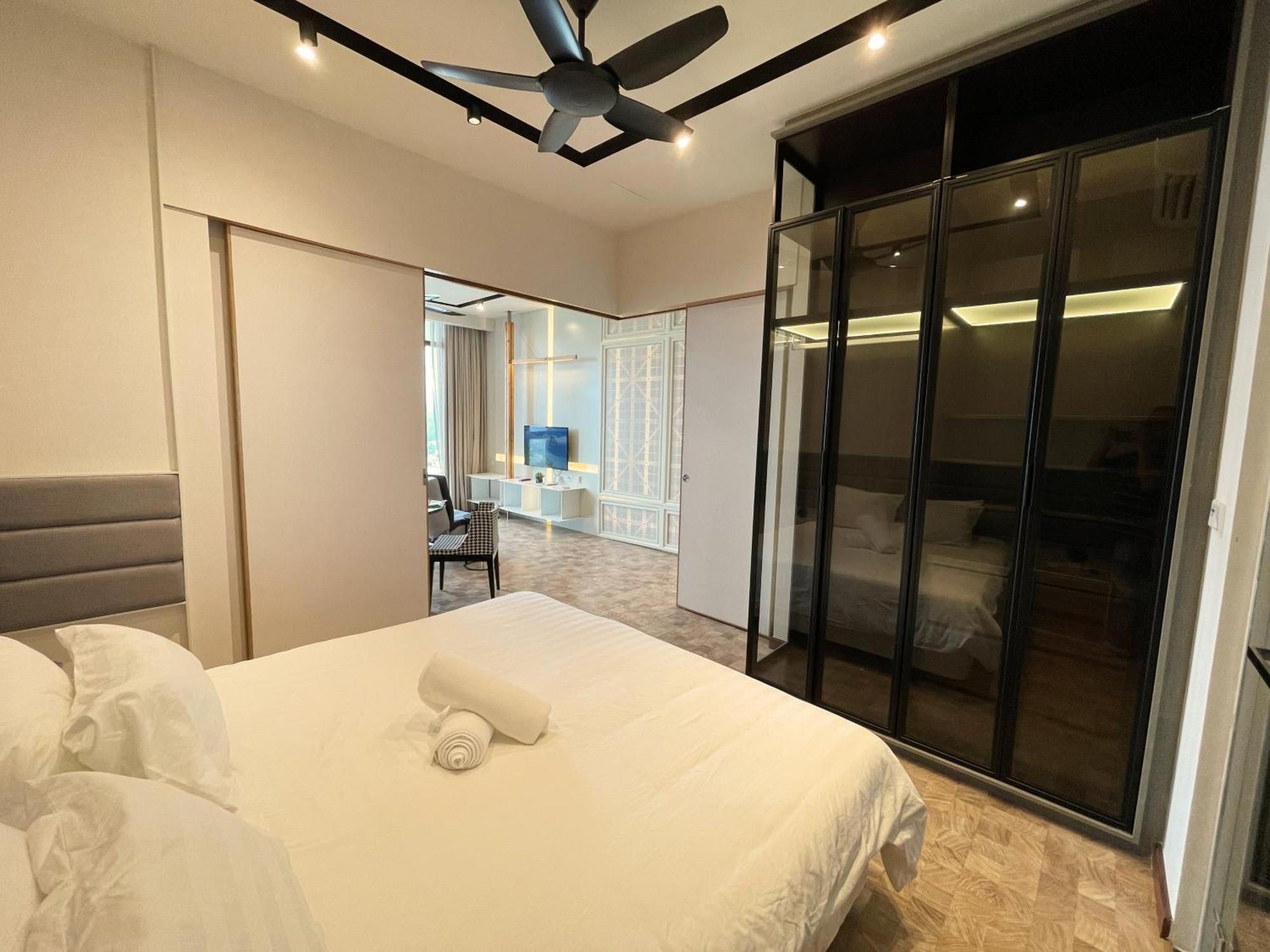 Expressionz Klcc By Sky Homez Apartment